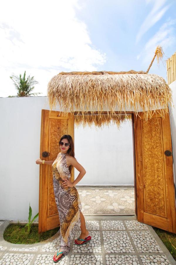 Golden Villa Gili Trawangan Esterno foto