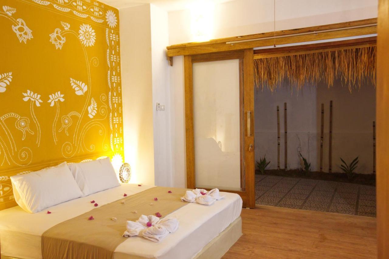 Golden Villa Gili Trawangan Esterno foto