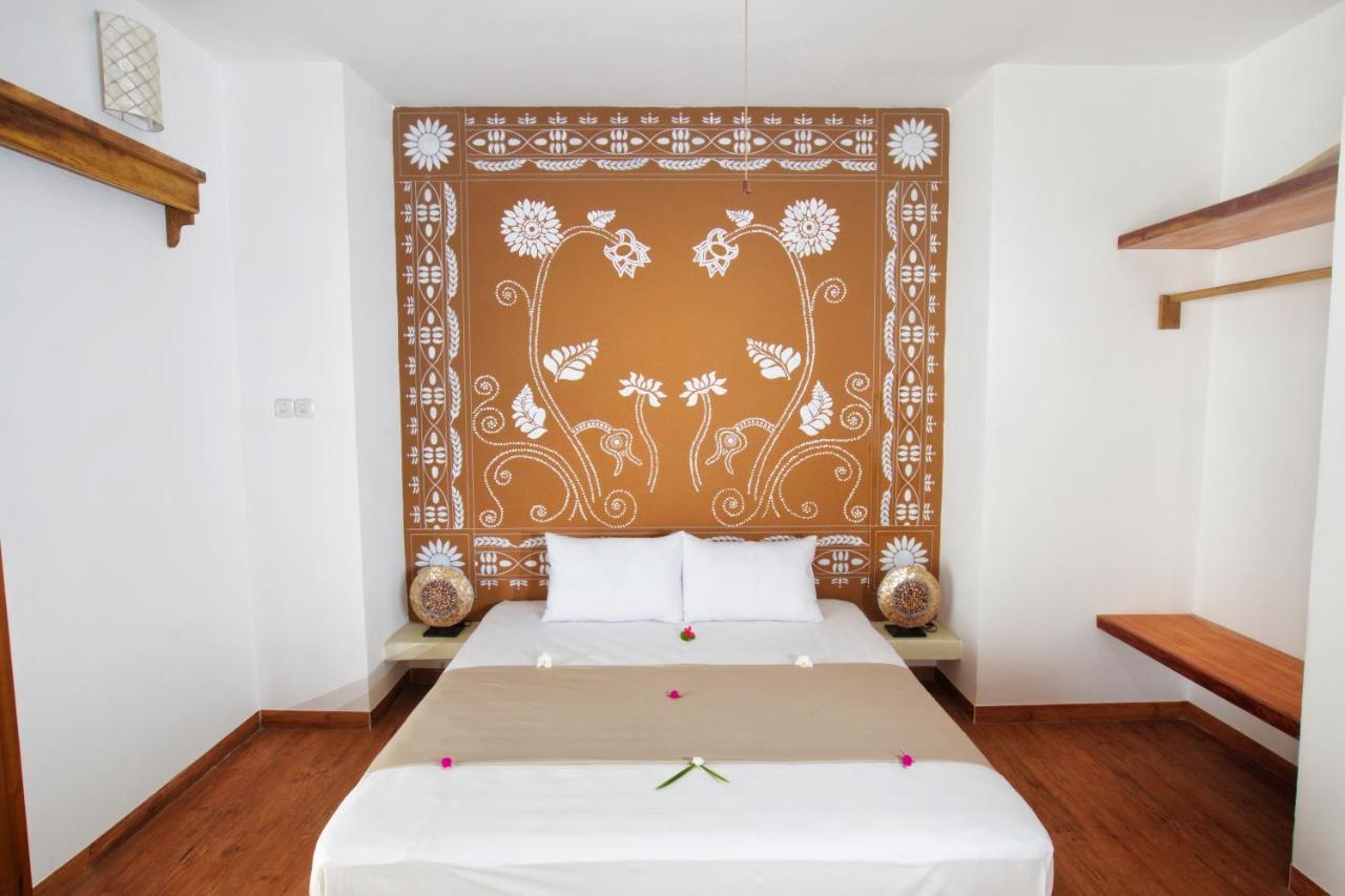 Golden Villa Gili Trawangan Esterno foto
