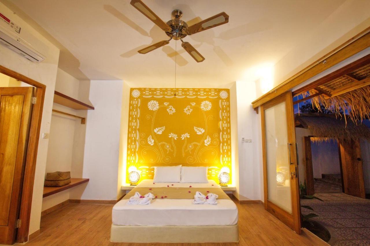 Golden Villa Gili Trawangan Esterno foto