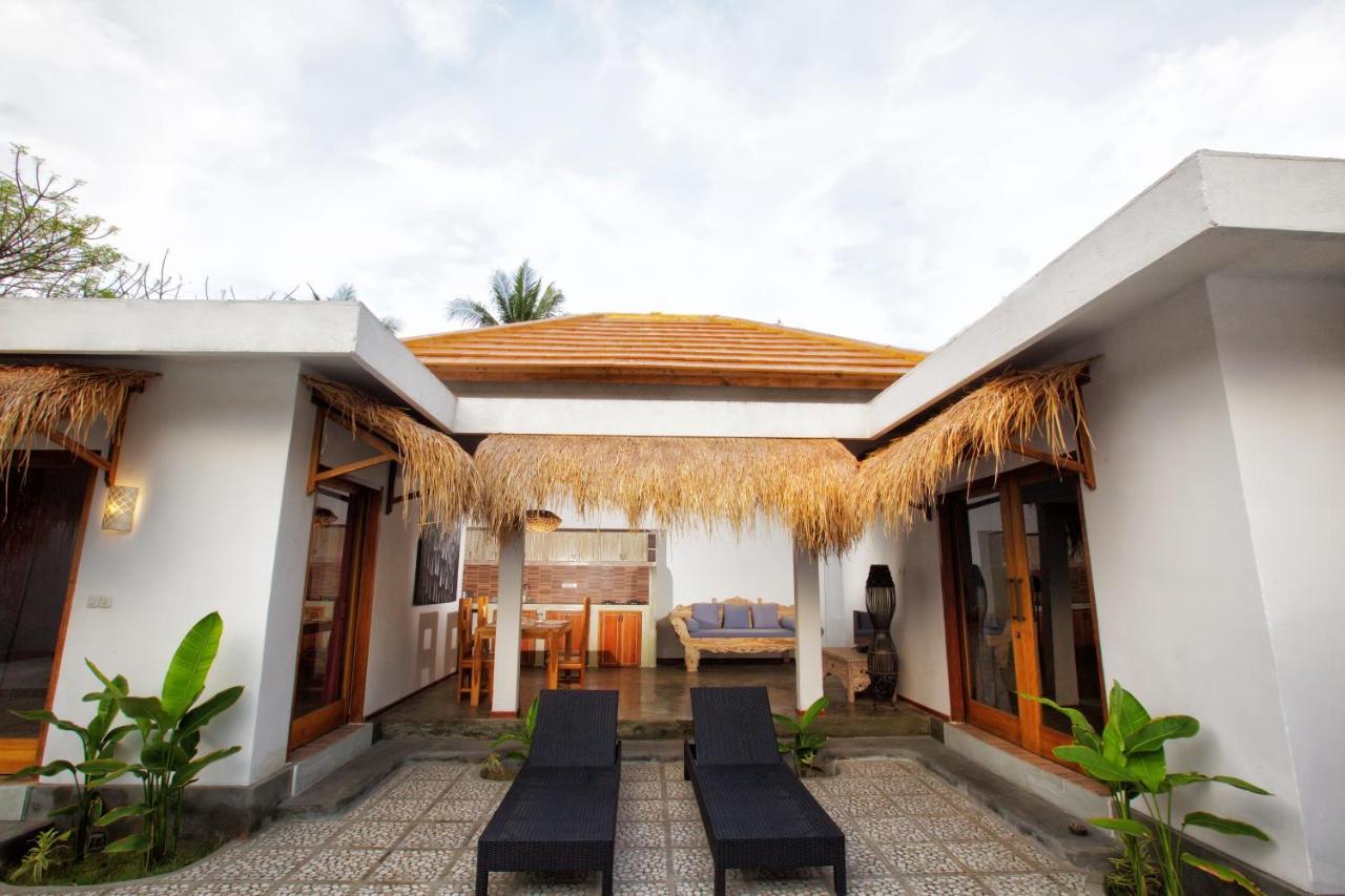 Golden Villa Gili Trawangan Esterno foto