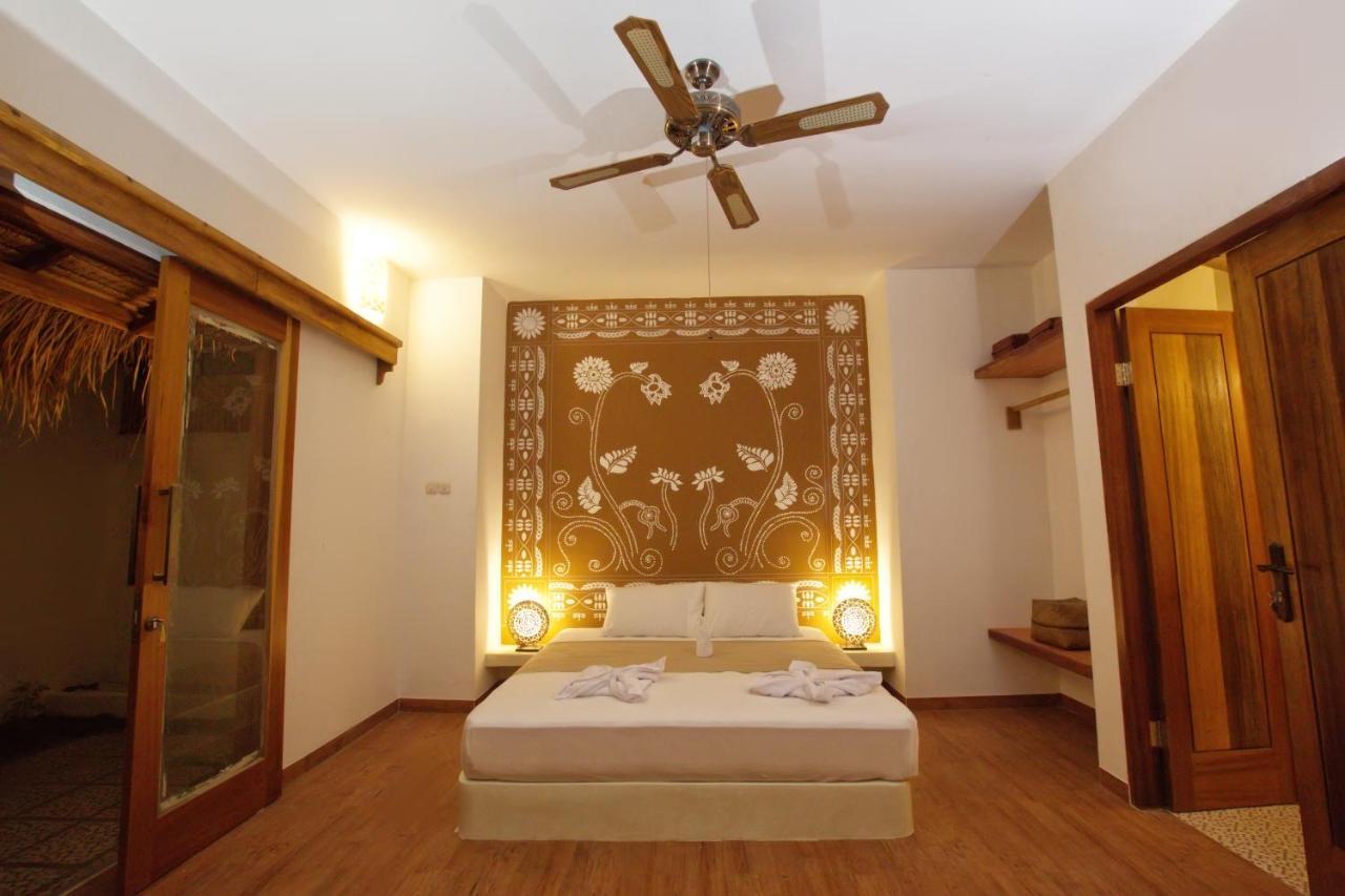 Golden Villa Gili Trawangan Esterno foto