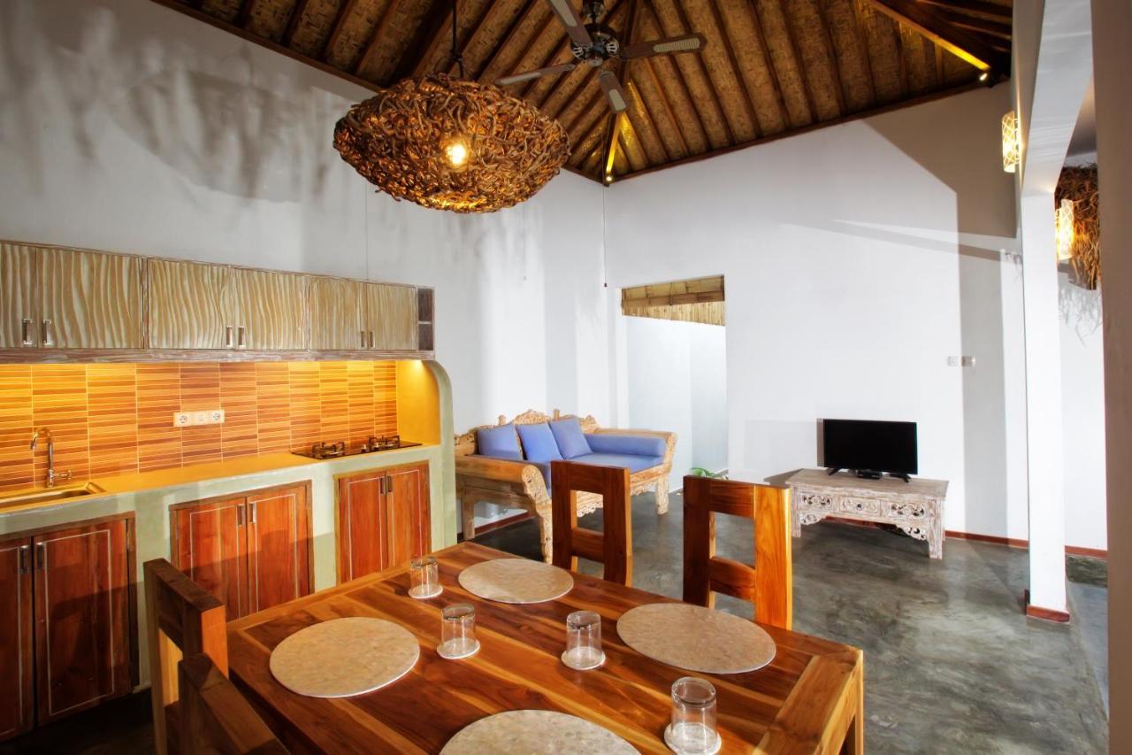 Golden Villa Gili Trawangan Esterno foto