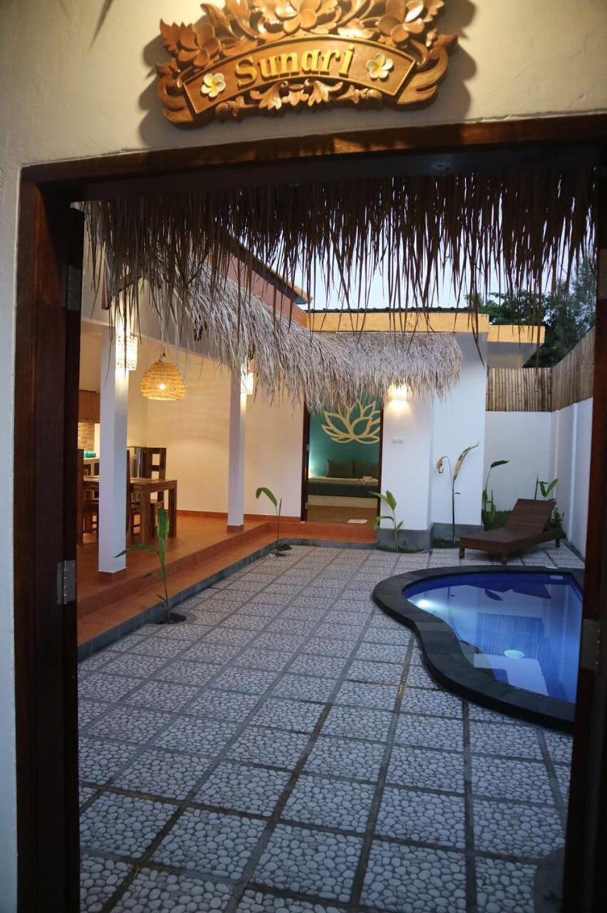 Golden Villa Gili Trawangan Esterno foto