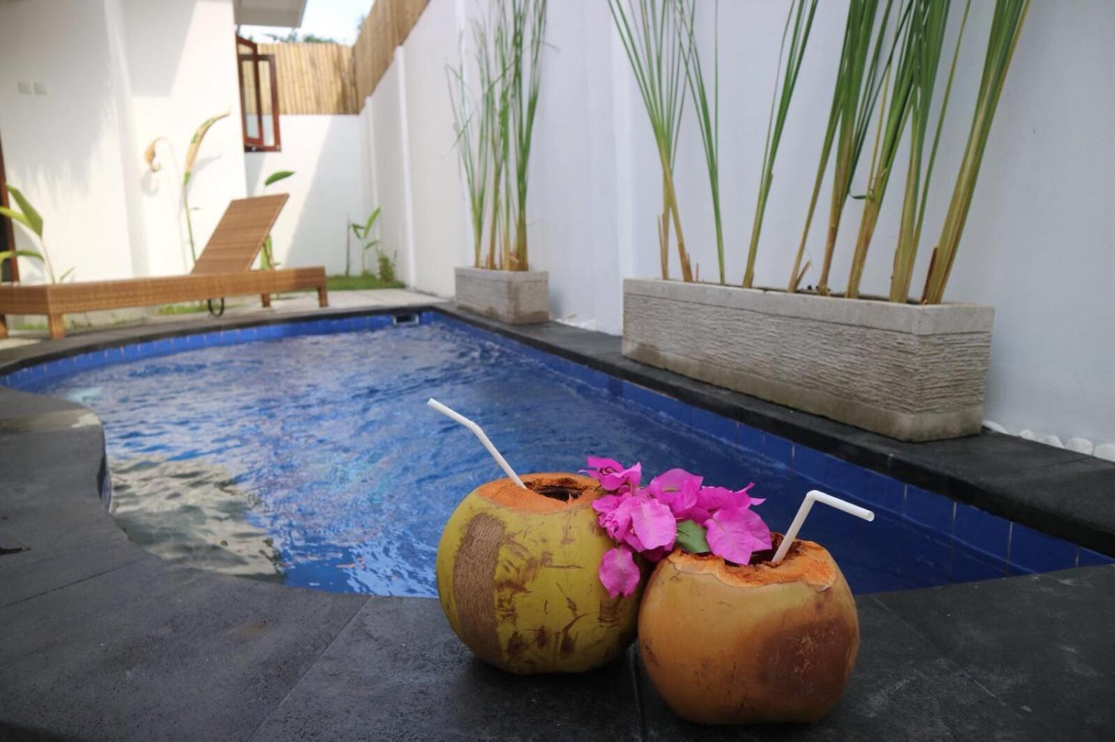 Golden Villa Gili Trawangan Esterno foto